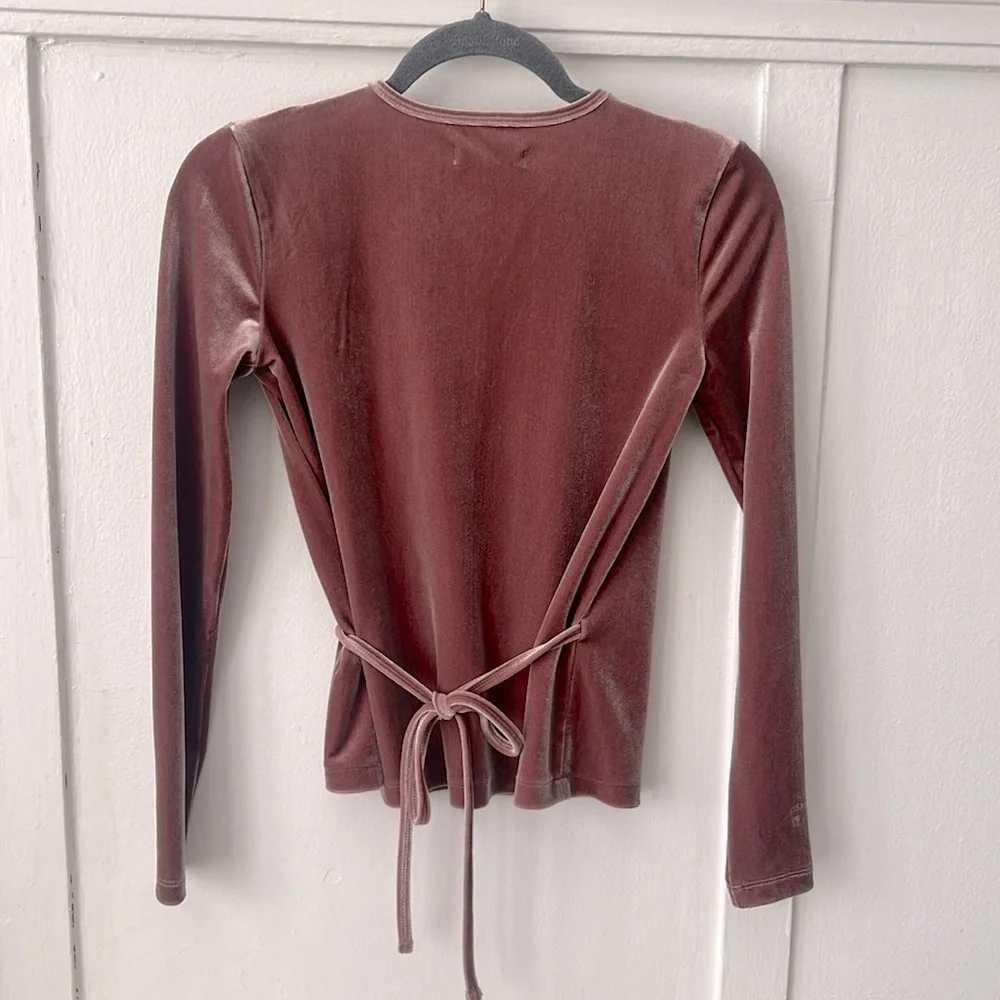 Madewell Velvet Ballet Wrap Long Sleeve Top in Rust XXS